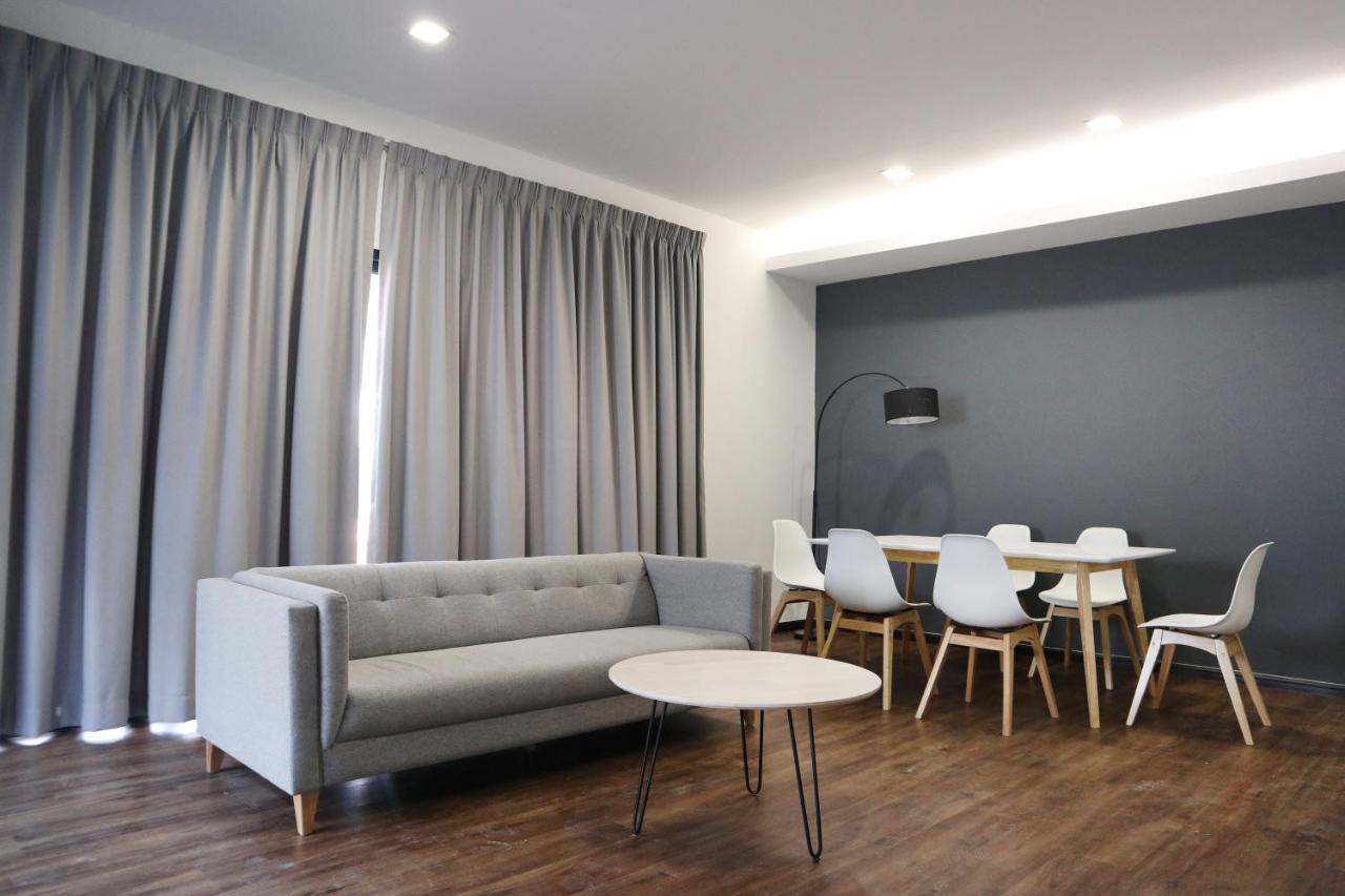 Roxy Sematan Villa & Townhouse Εξωτερικό φωτογραφία