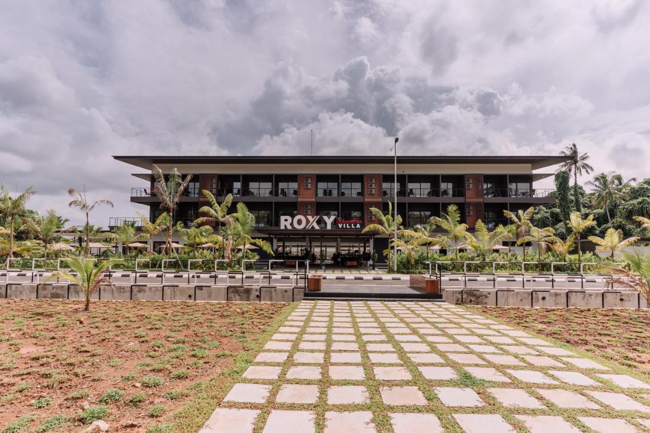 Roxy Sematan Villa & Townhouse Εξωτερικό φωτογραφία